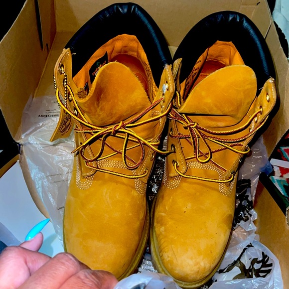 Like New Timberlands - Picture 5 of 8